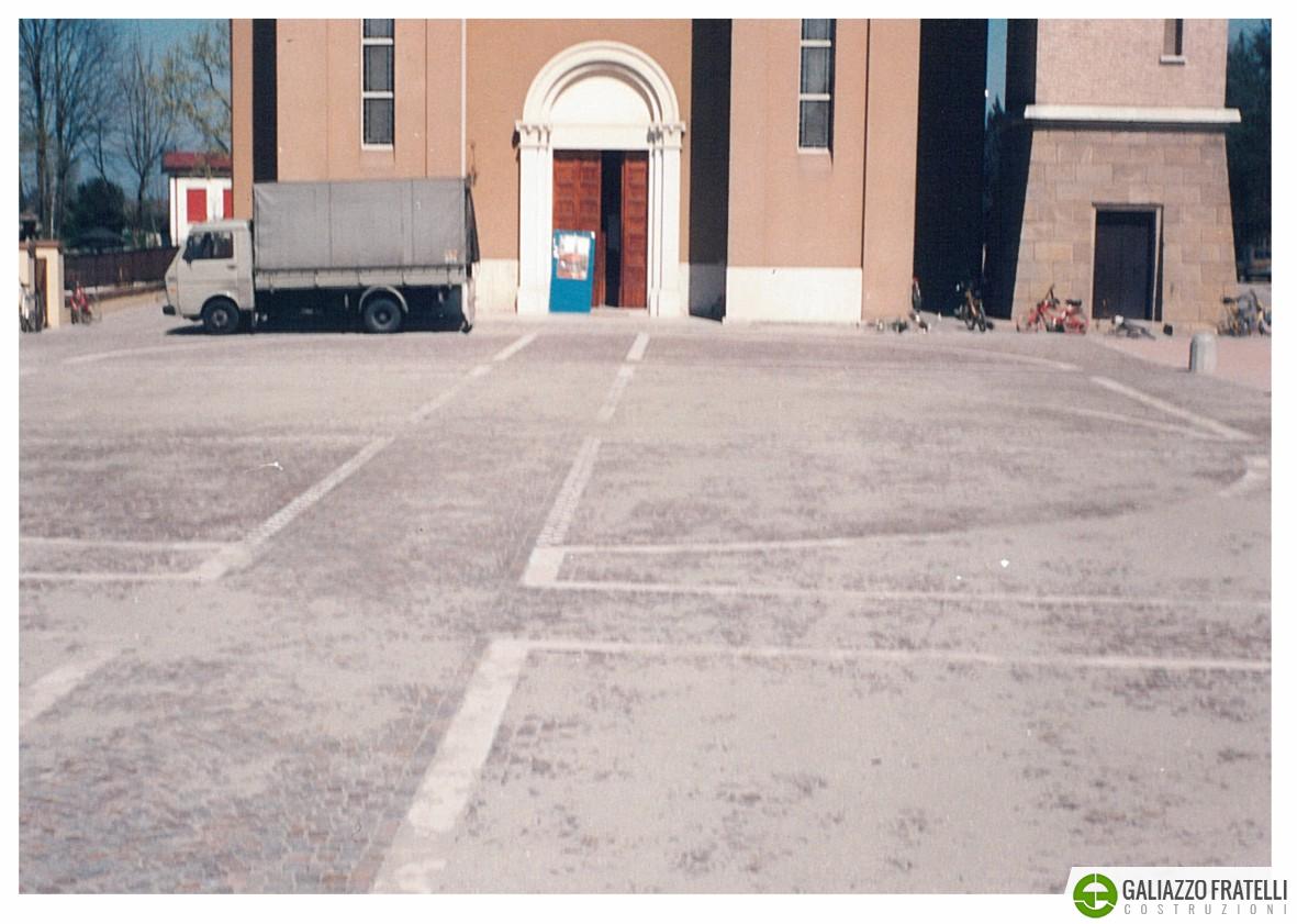 Piazza in cubetti di porfido