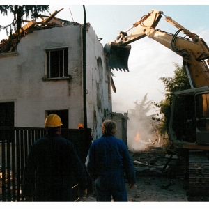 Demolizione vecchia sede 1995
